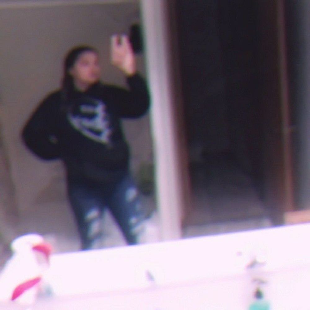 Meet your Posher, Mia